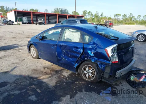 2011 Toyota Prius Three z USA, uszkodzony, nr VIN JTDKN3DU9B0295109